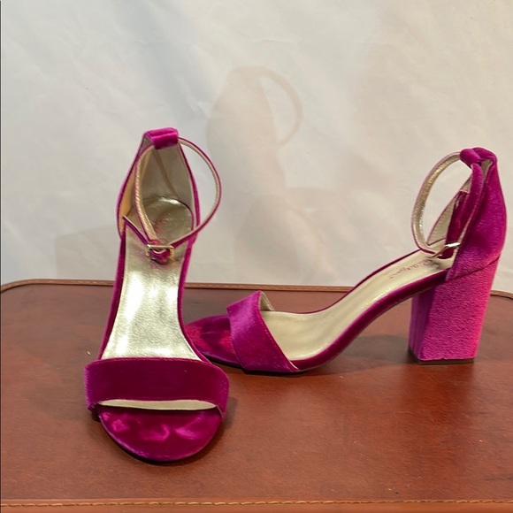Lilly Pulitzer Women’s 10 Velvet Pink Fuschia Elegant Ankle Stap Open Toe Heels - Picture 4 of 14